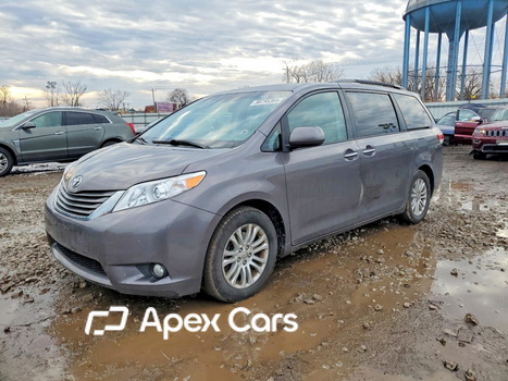 Toyota Sienna 2011 - Image 1 of 13