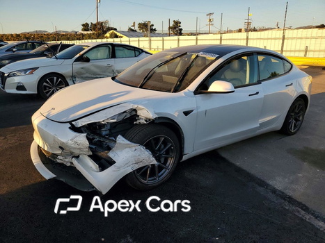 Tesla Model 3 2022 - Image 1 of 13