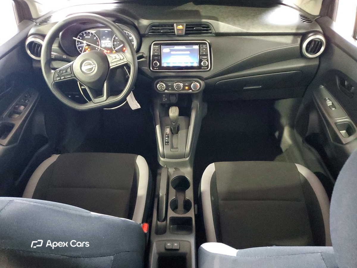 Nissan Versa 2025
