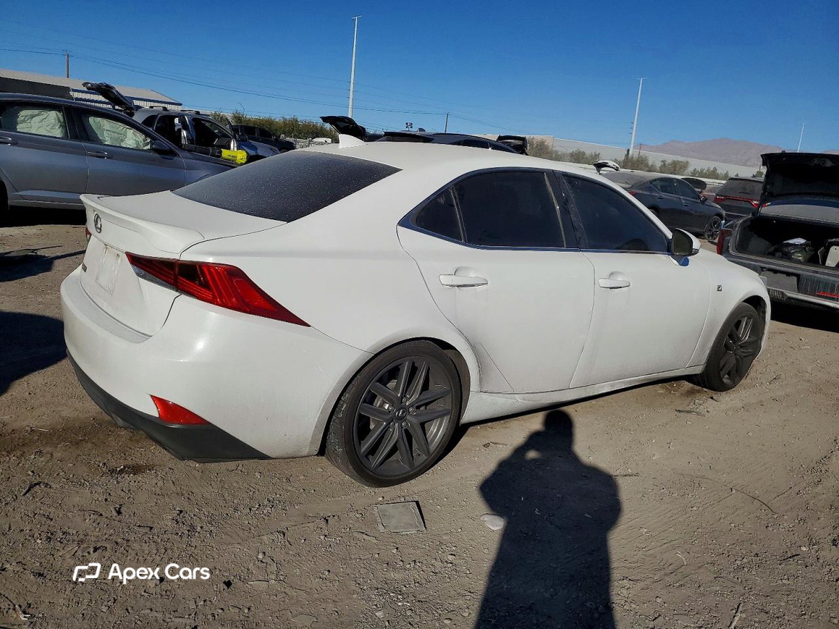 Lexus IS 2017