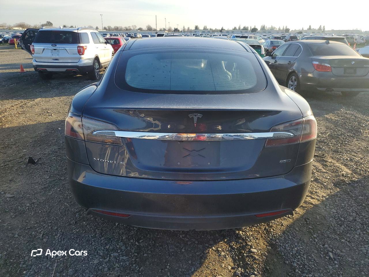 Tesla Model S 2015
