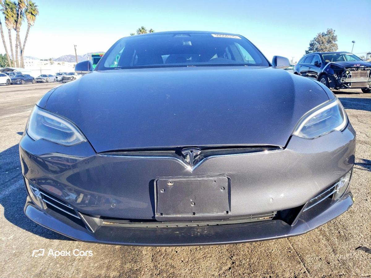 Tesla Model S 2018