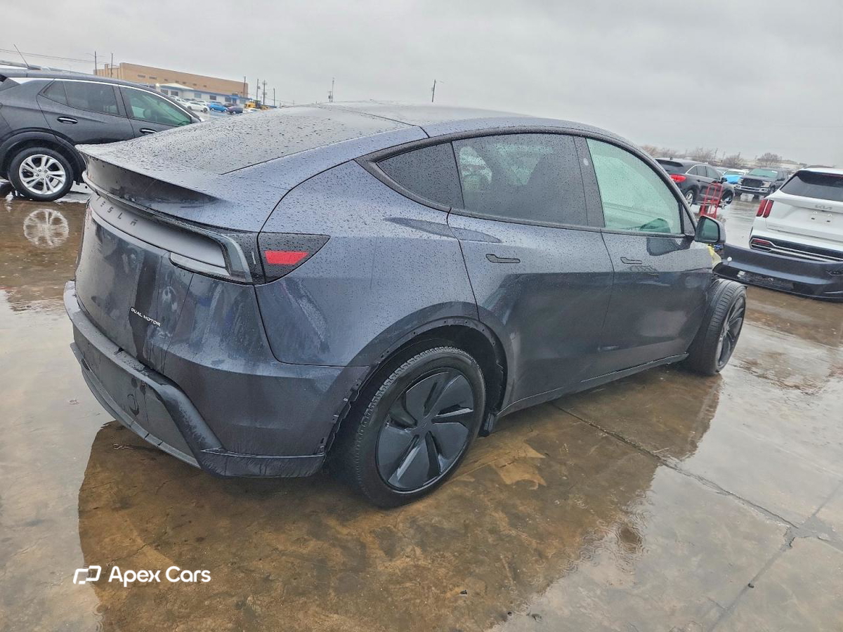 Tesla Model Y 2026