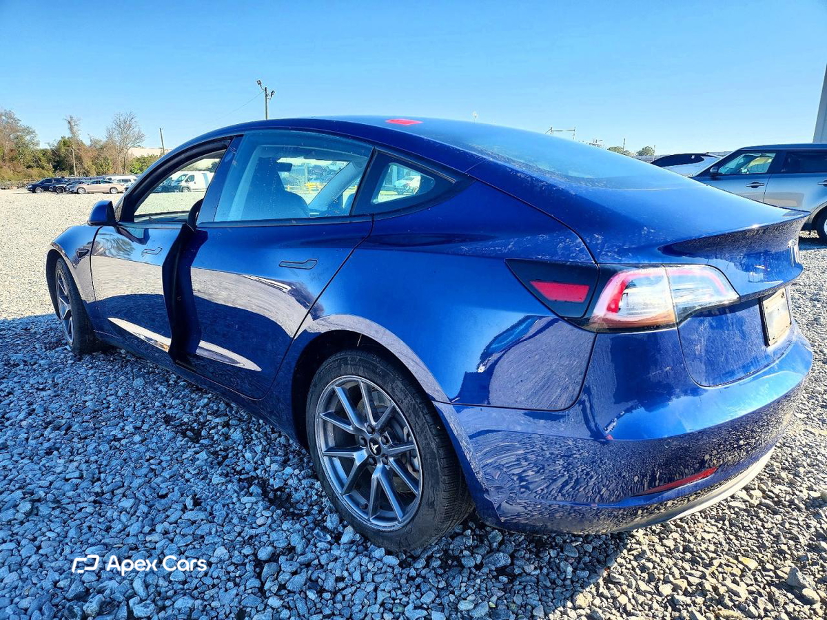 Tesla Model 3 2022