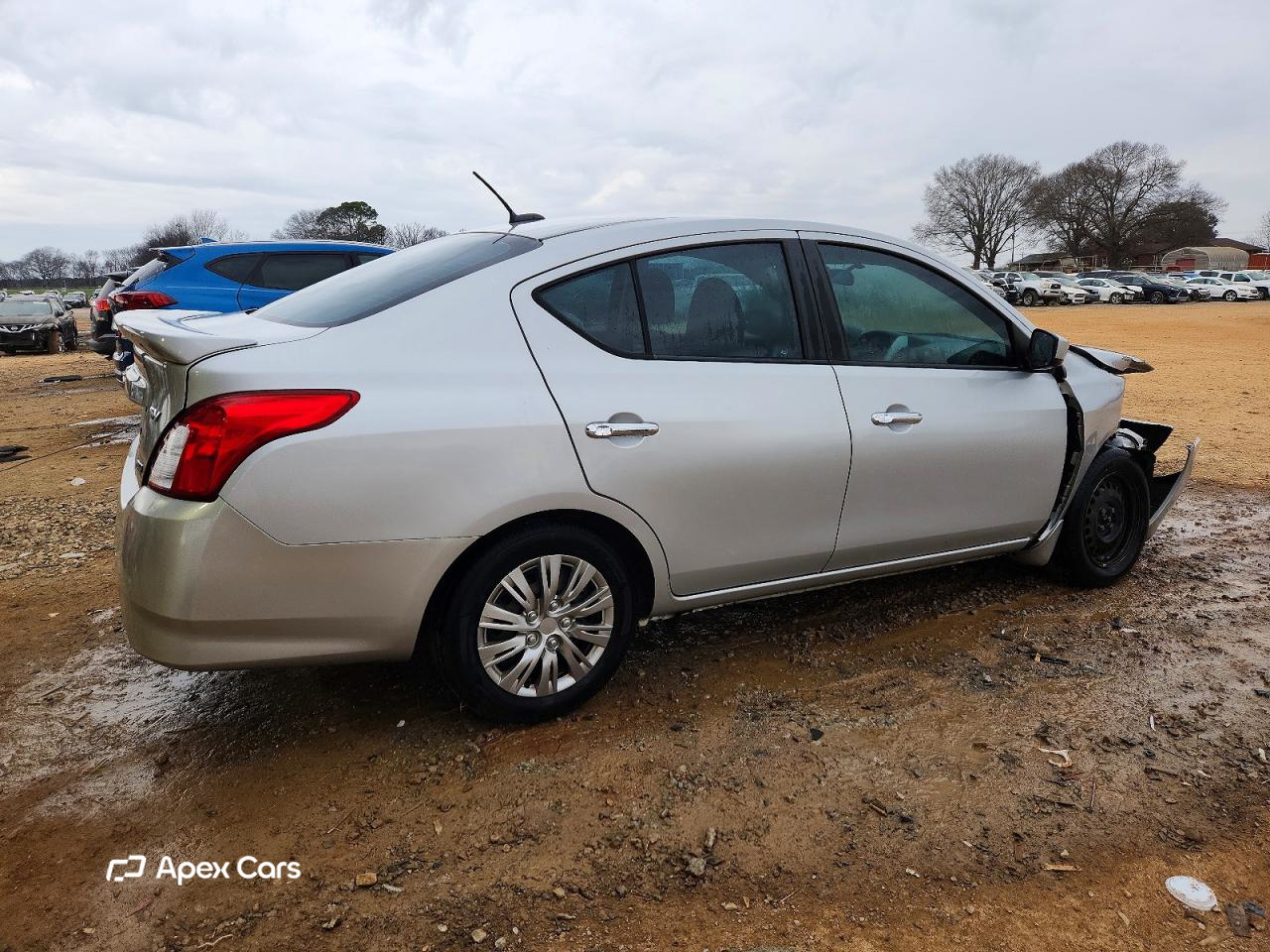 Nissan Versa 2015