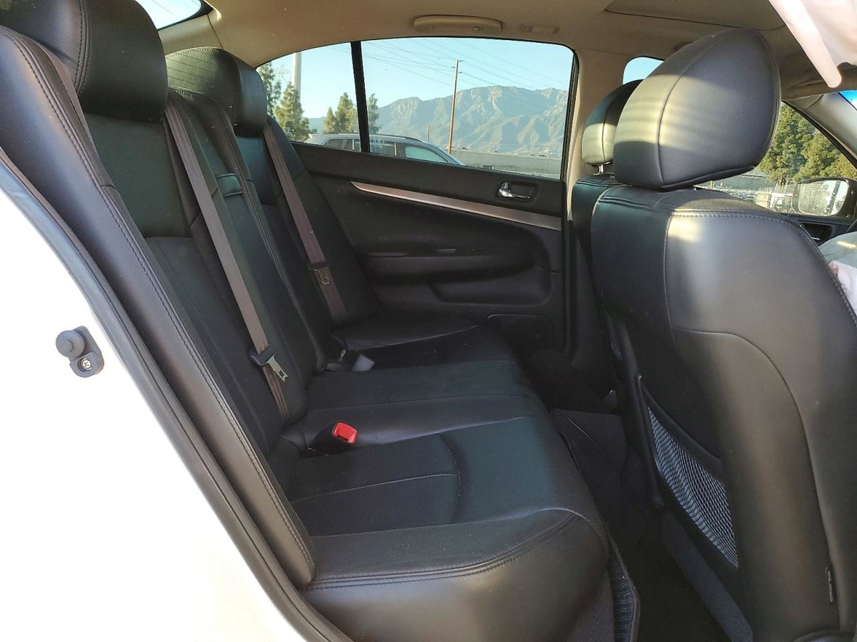 Infiniti G 2013