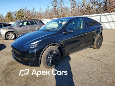 Tesla Model Y 2025 - Image 1 of 12