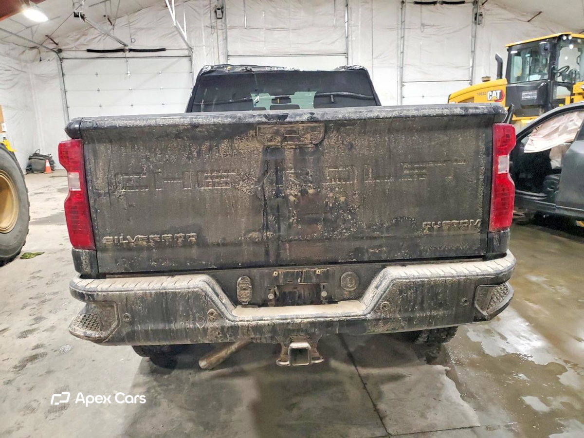 Chevrolet Silverado 2025