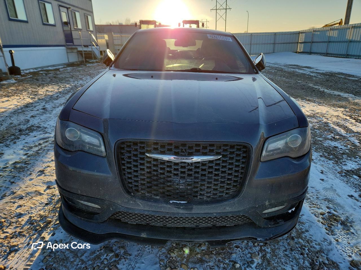 Chrysler 300 2016