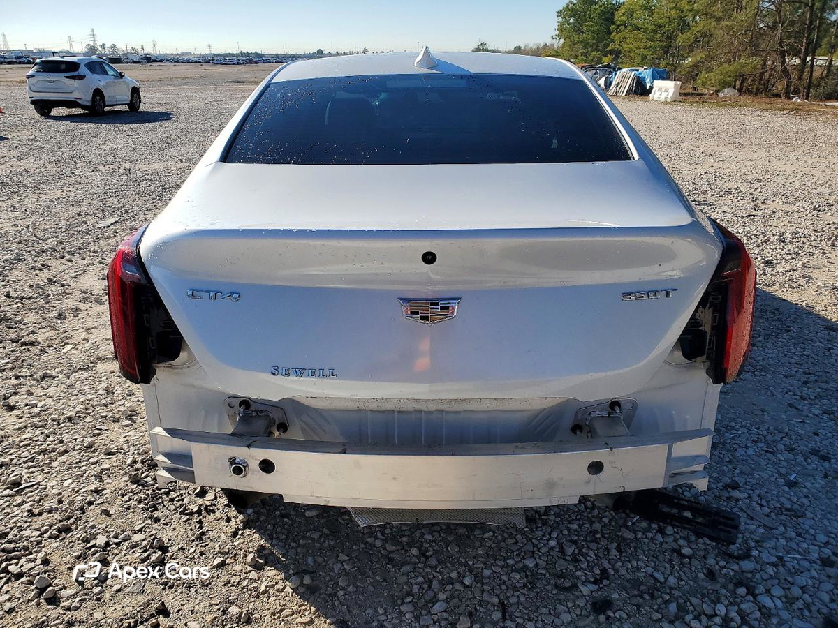 Cadillac CT4 2021