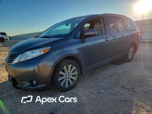 Toyota Sienna 2014 - Image 1 of 13