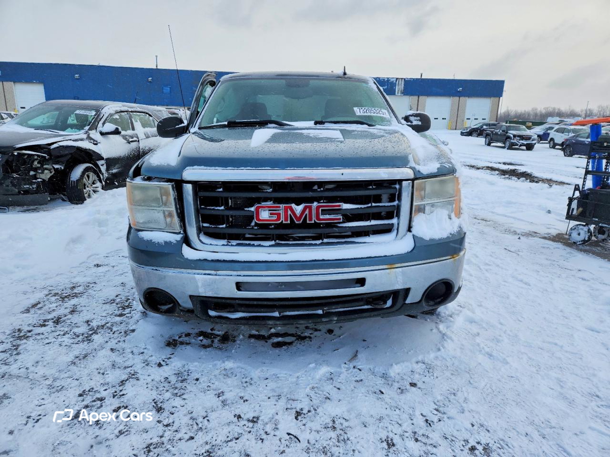 GMC Sierra 2011
