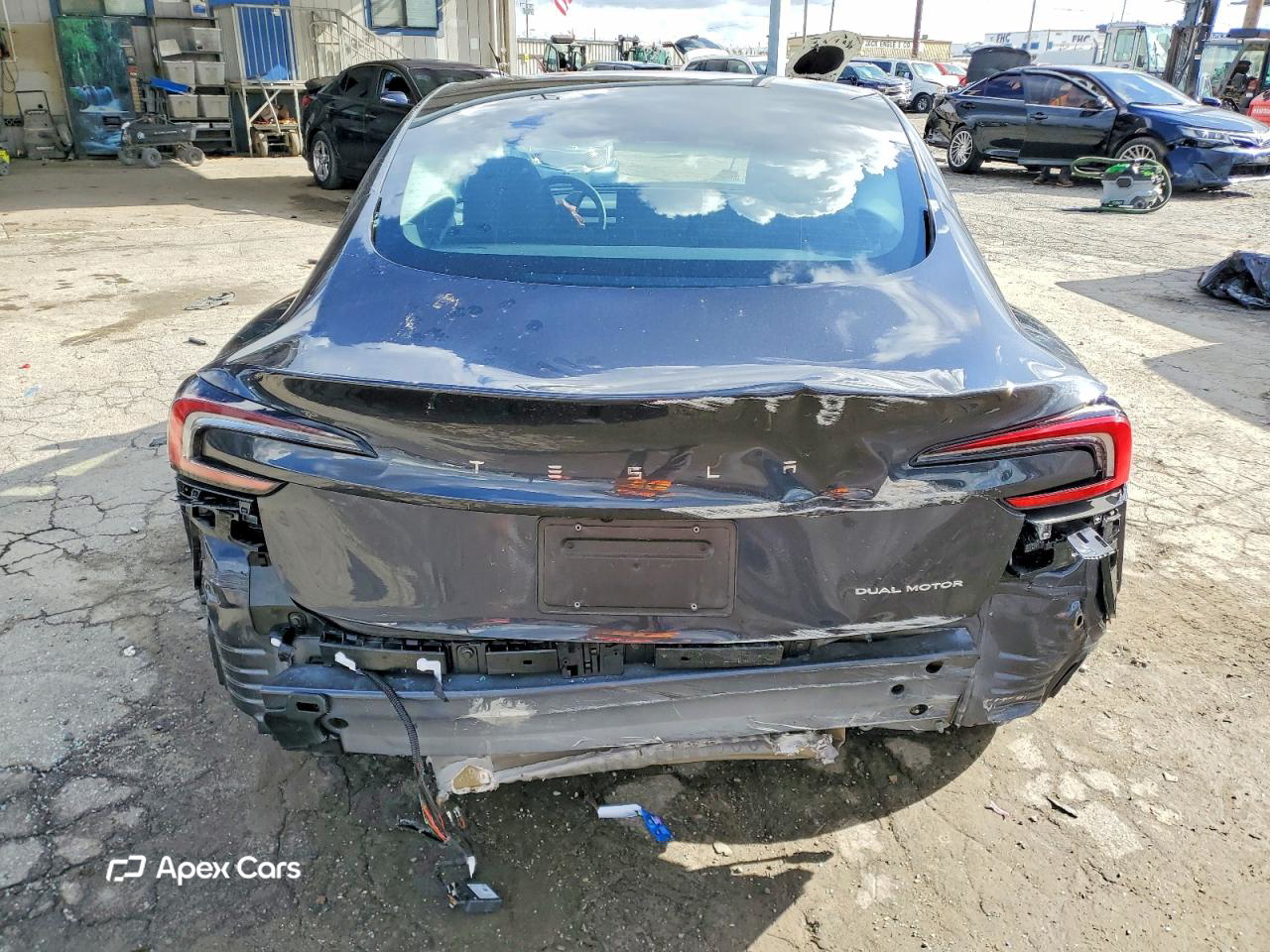 Tesla Model 3 2024
