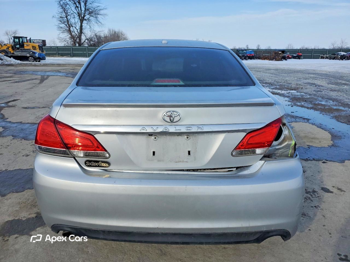 Toyota Avalon 2012