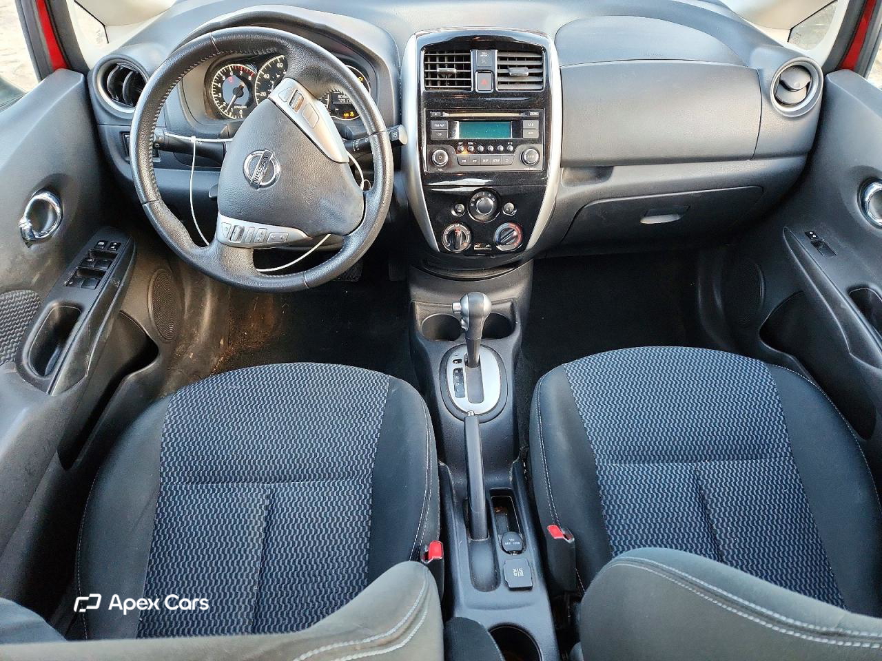 Nissan Versa 2015