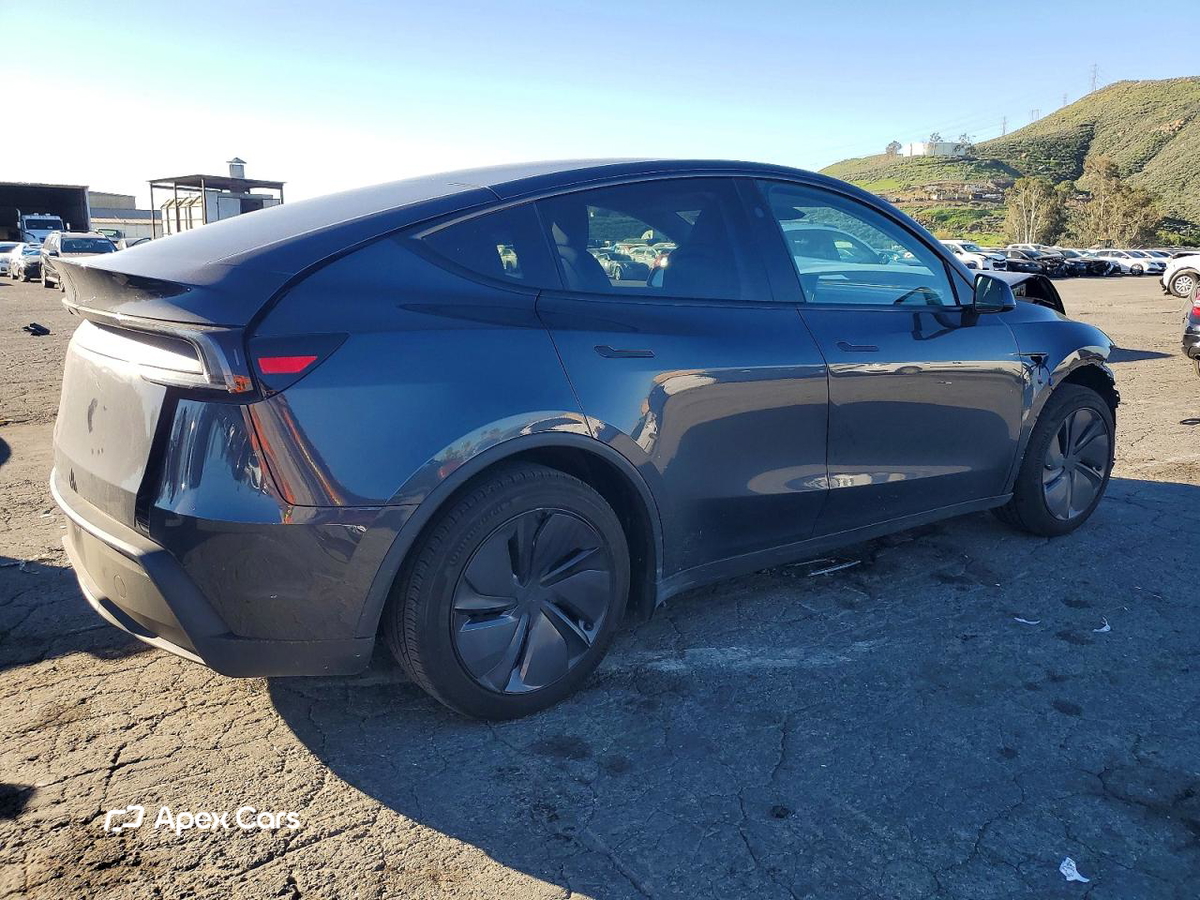 Tesla Model Y 2026