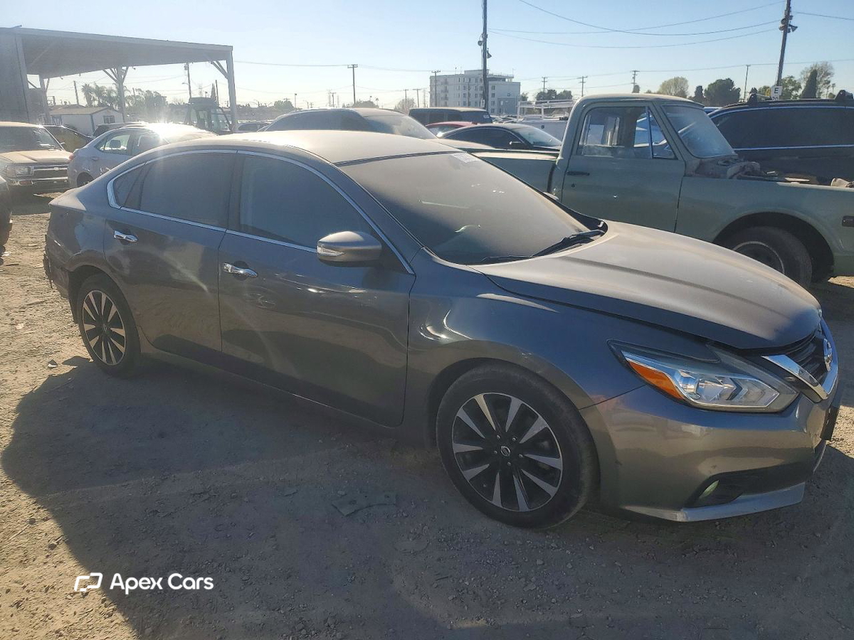 Nissan Altima 2018