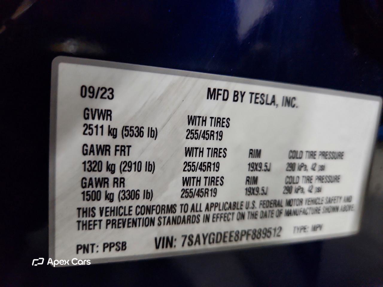 Tesla Model Y 2023