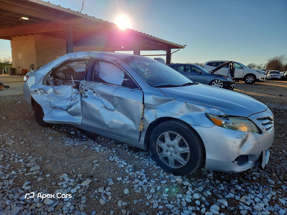 Toyota Camry 2011