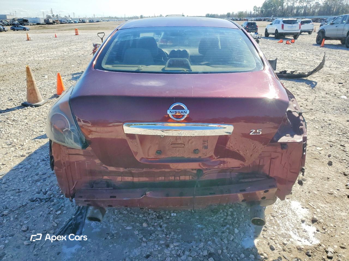 Nissan Altima 2012