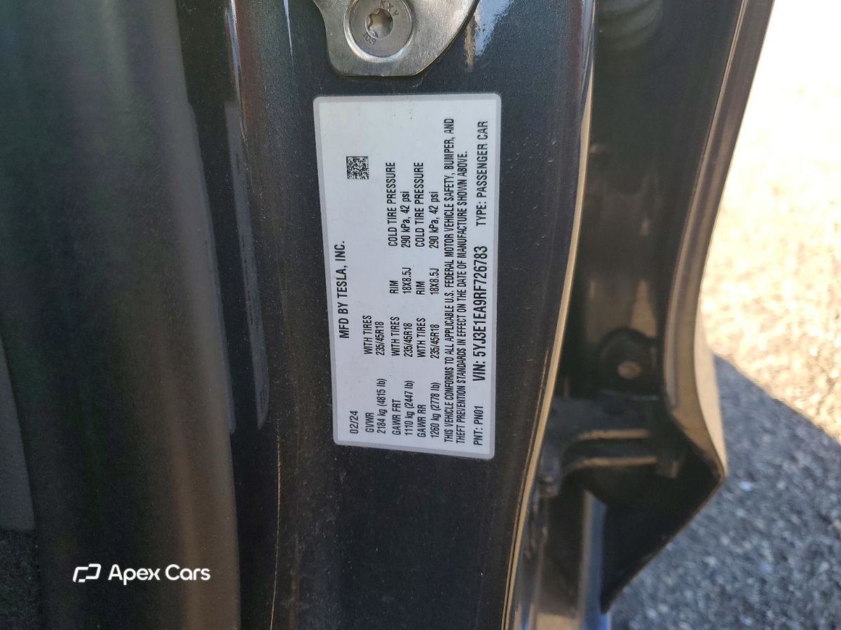 Tesla Model 3 2024