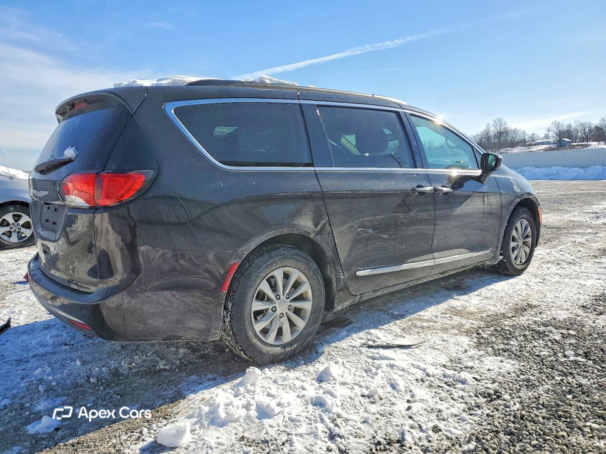 Chrysler Pacifica 2017