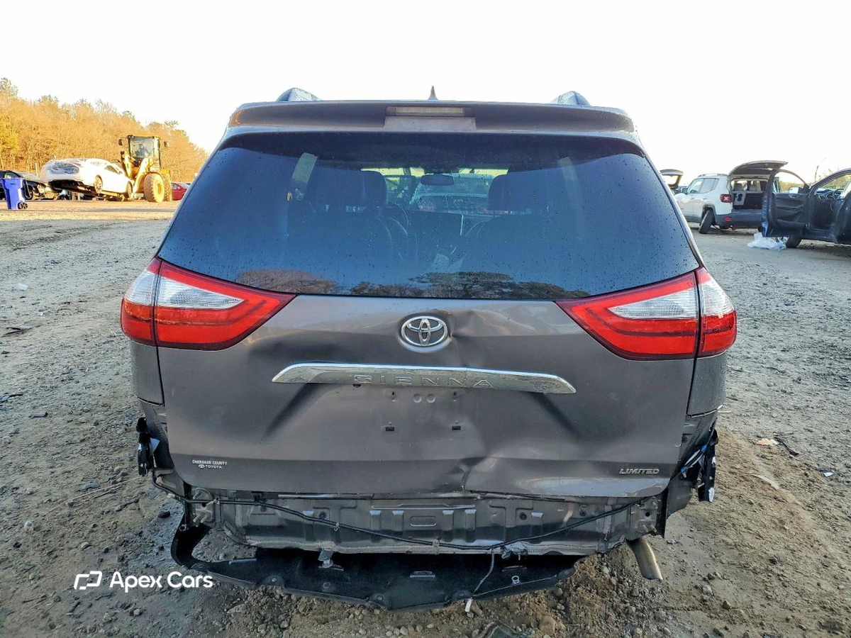 Toyota Sienna 2015