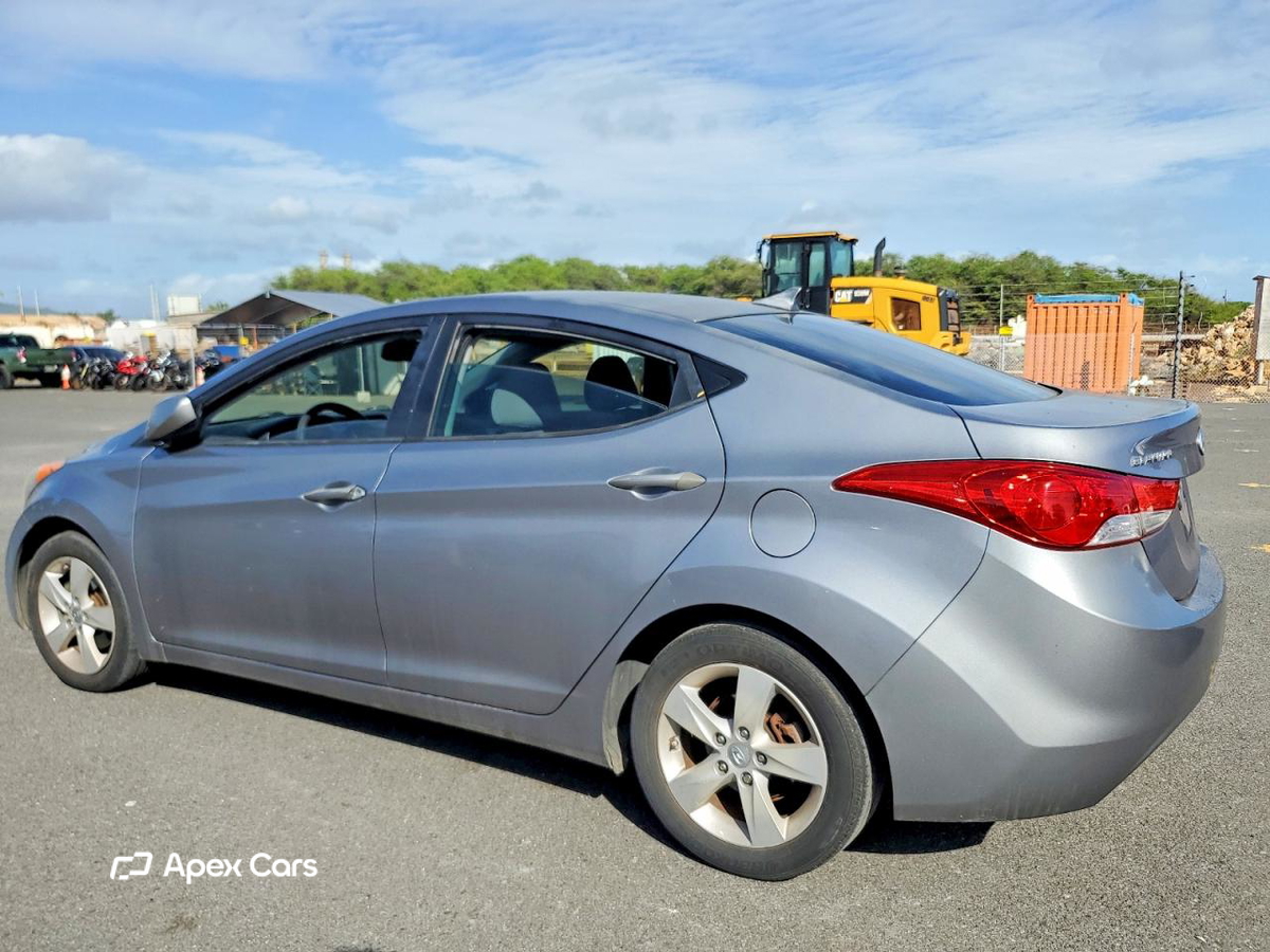 Hyundai Elantra 2013