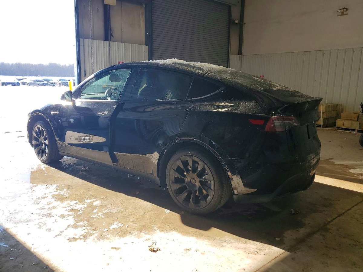 Tesla Model Y 2022