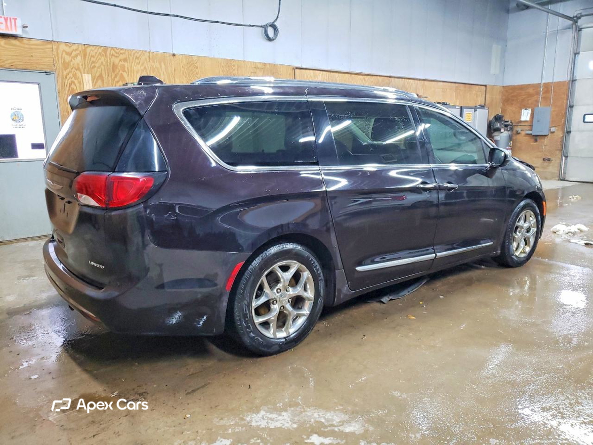 Chrysler Pacifica 2017