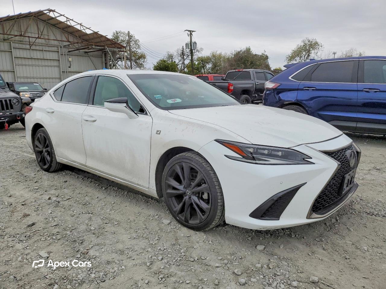 Lexus ES 2022