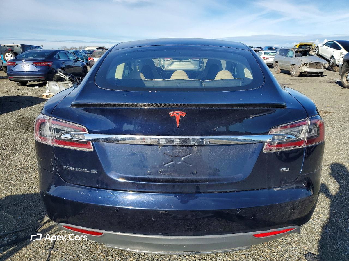 Tesla Model S 2014