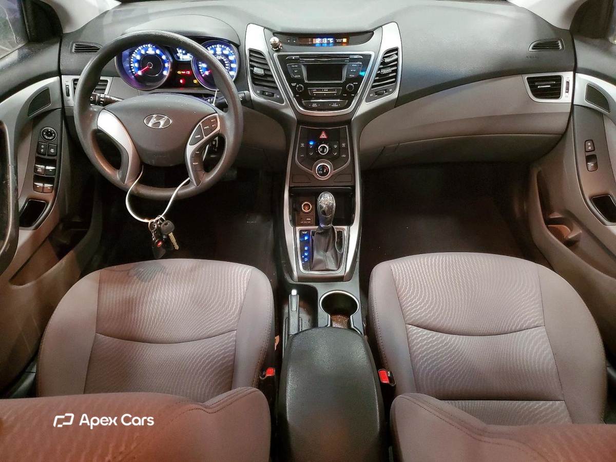 Hyundai Elantra 2016