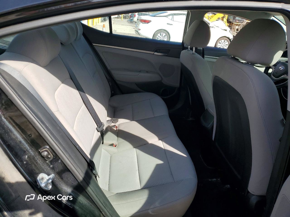 Hyundai Elantra 2018