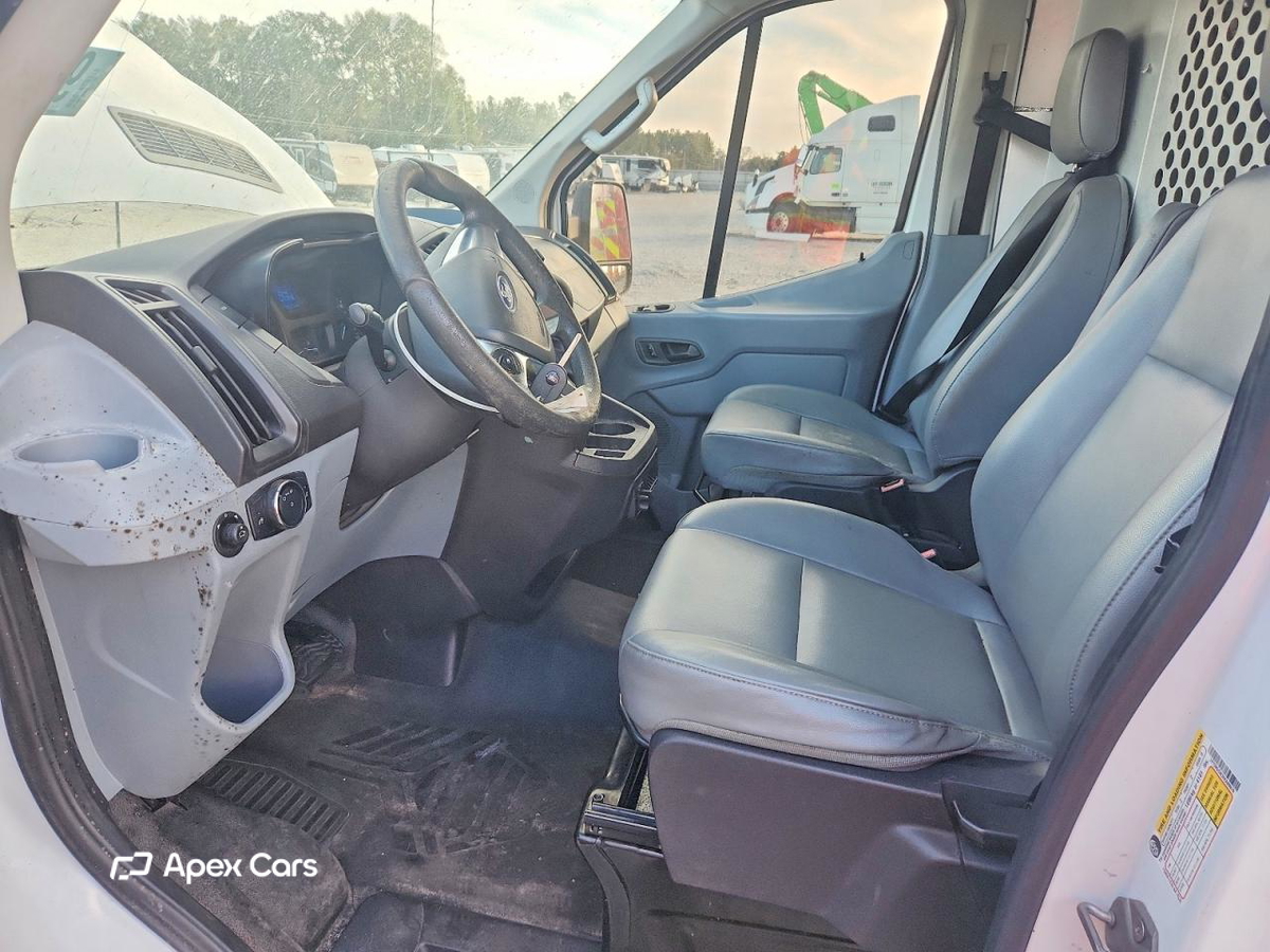 Ford Transit 2015