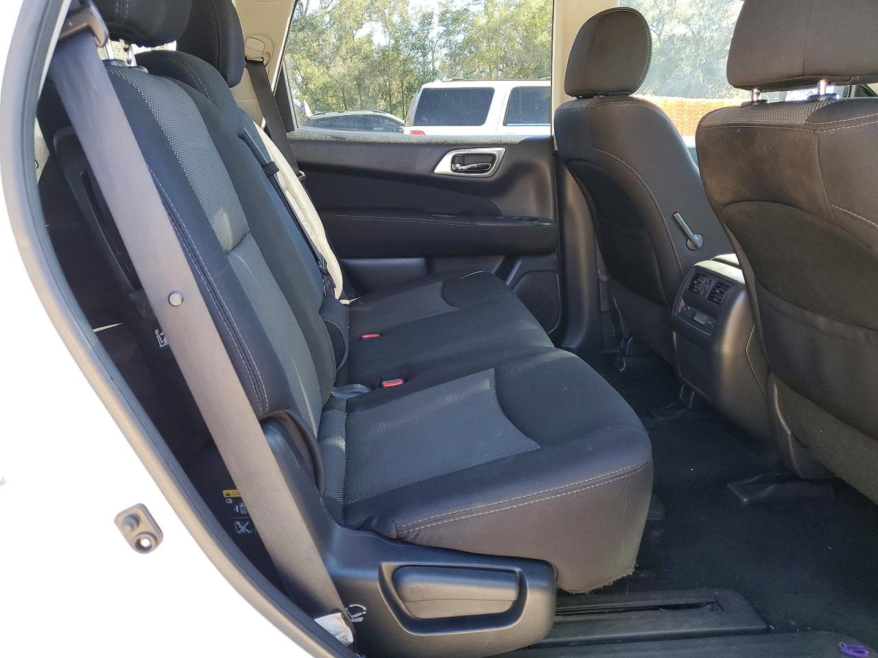 Nissan Pathfinder 2017