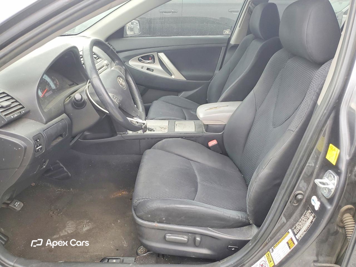 Toyota Camry 2011