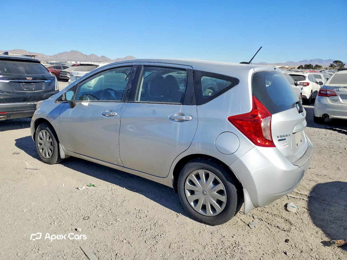 Nissan Versa 2015