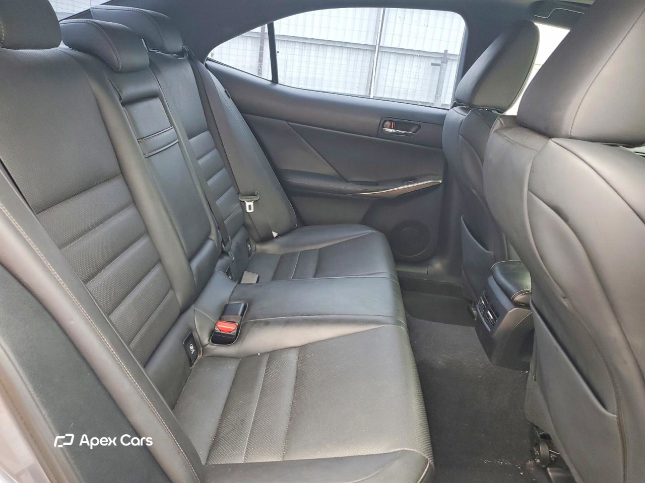Lexus IS 2016