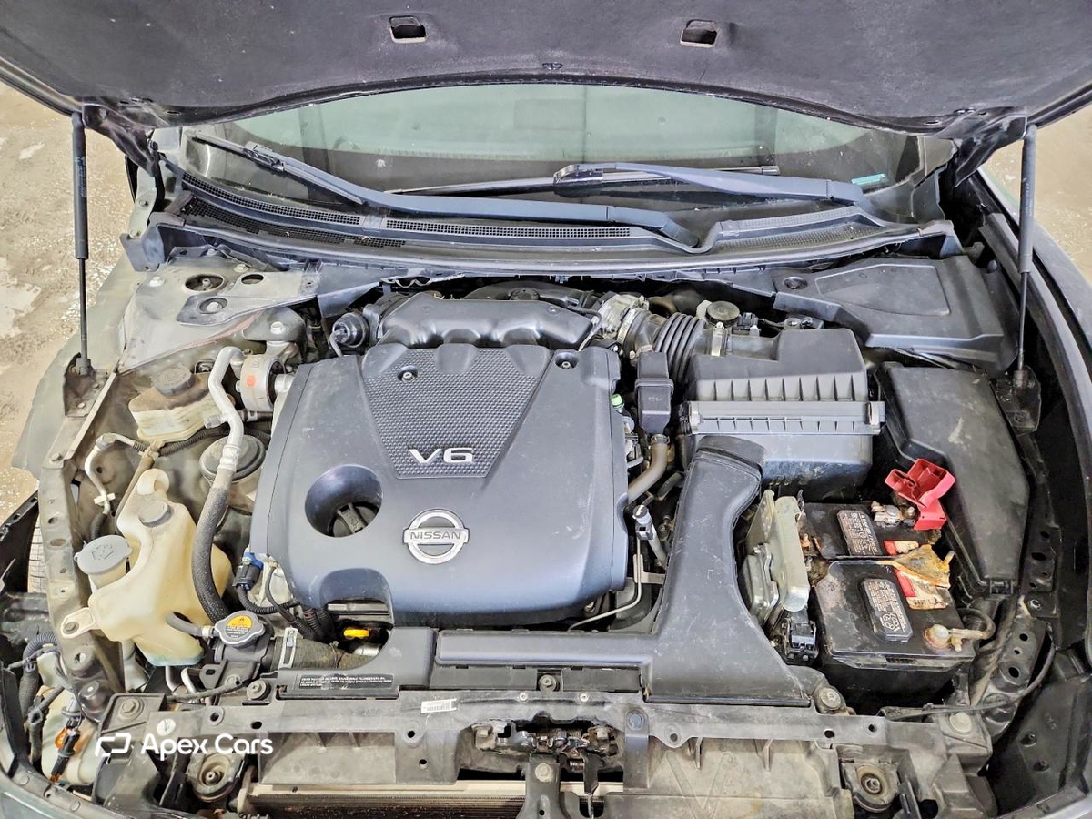 Nissan Maxima 2012