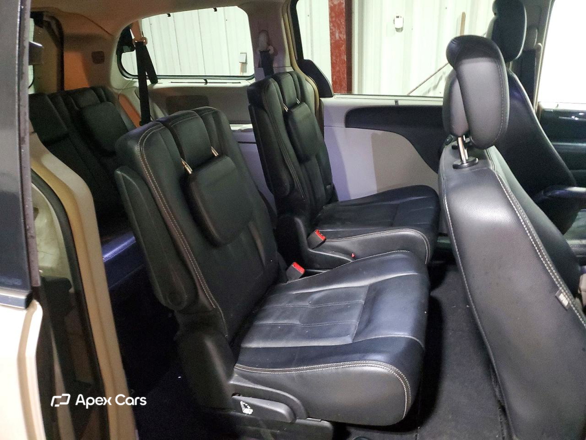 Chrysler Voyager 2012