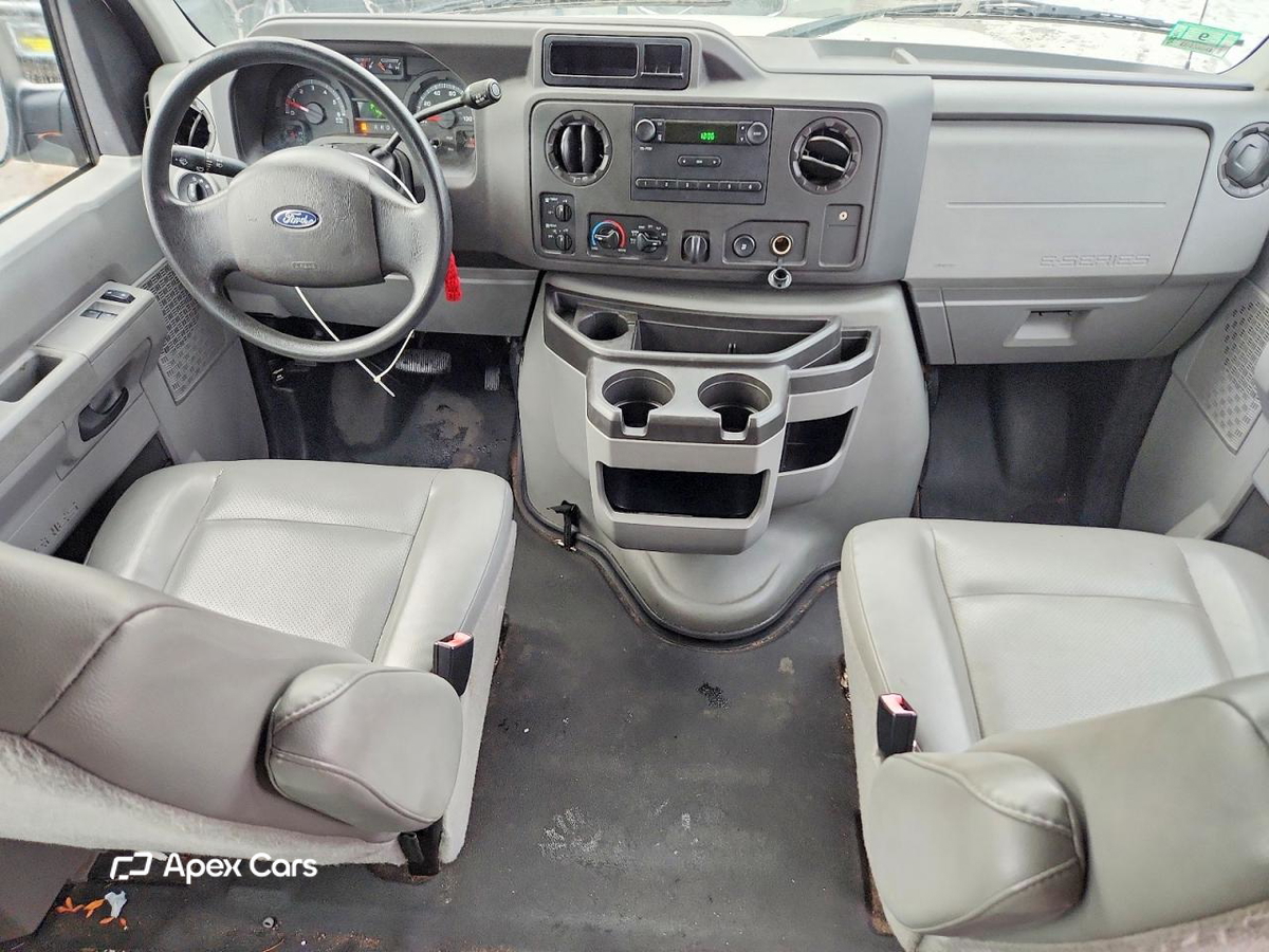 Ford Econoline 2013