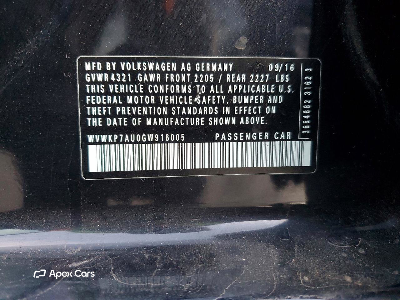 Volkswagen e Golf 2016