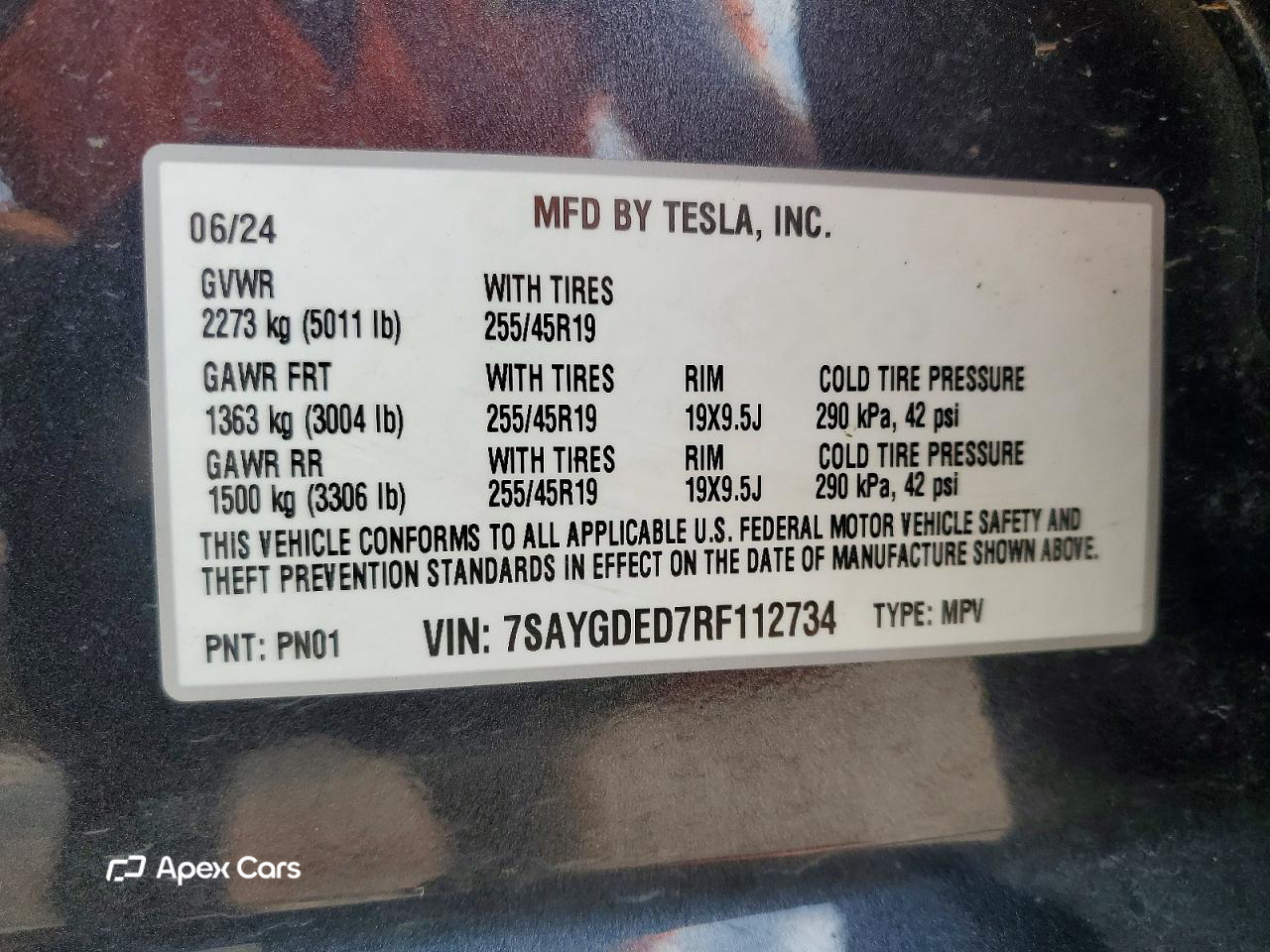 Tesla Model Y 2024