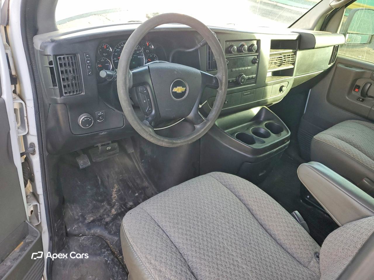 Chevrolet Express 2013