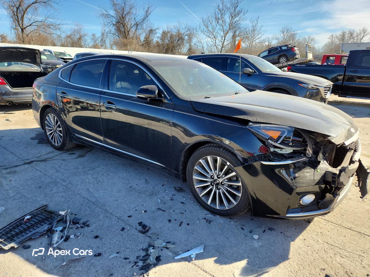 Kia Cadenza 2017