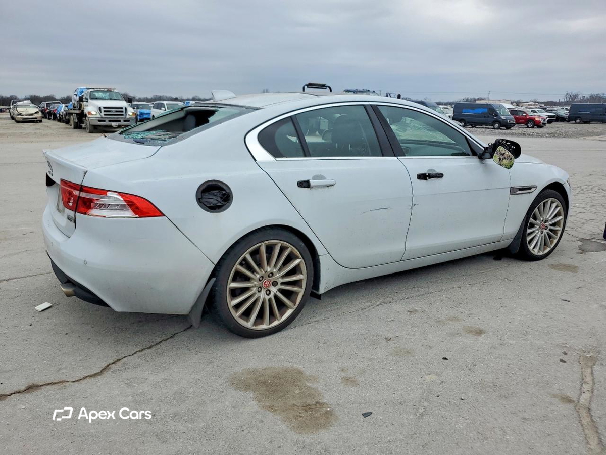 Jaguar XE 2017