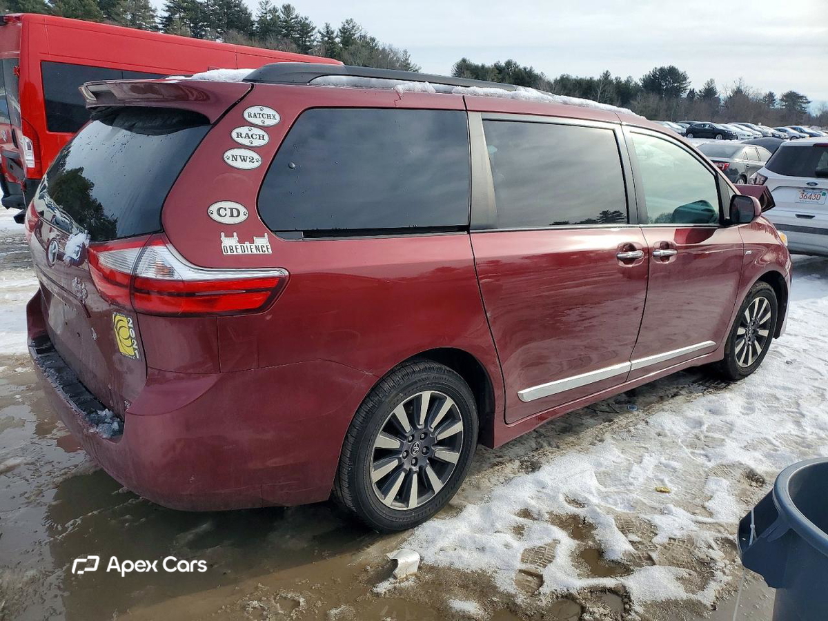 Toyota Sienna 2018