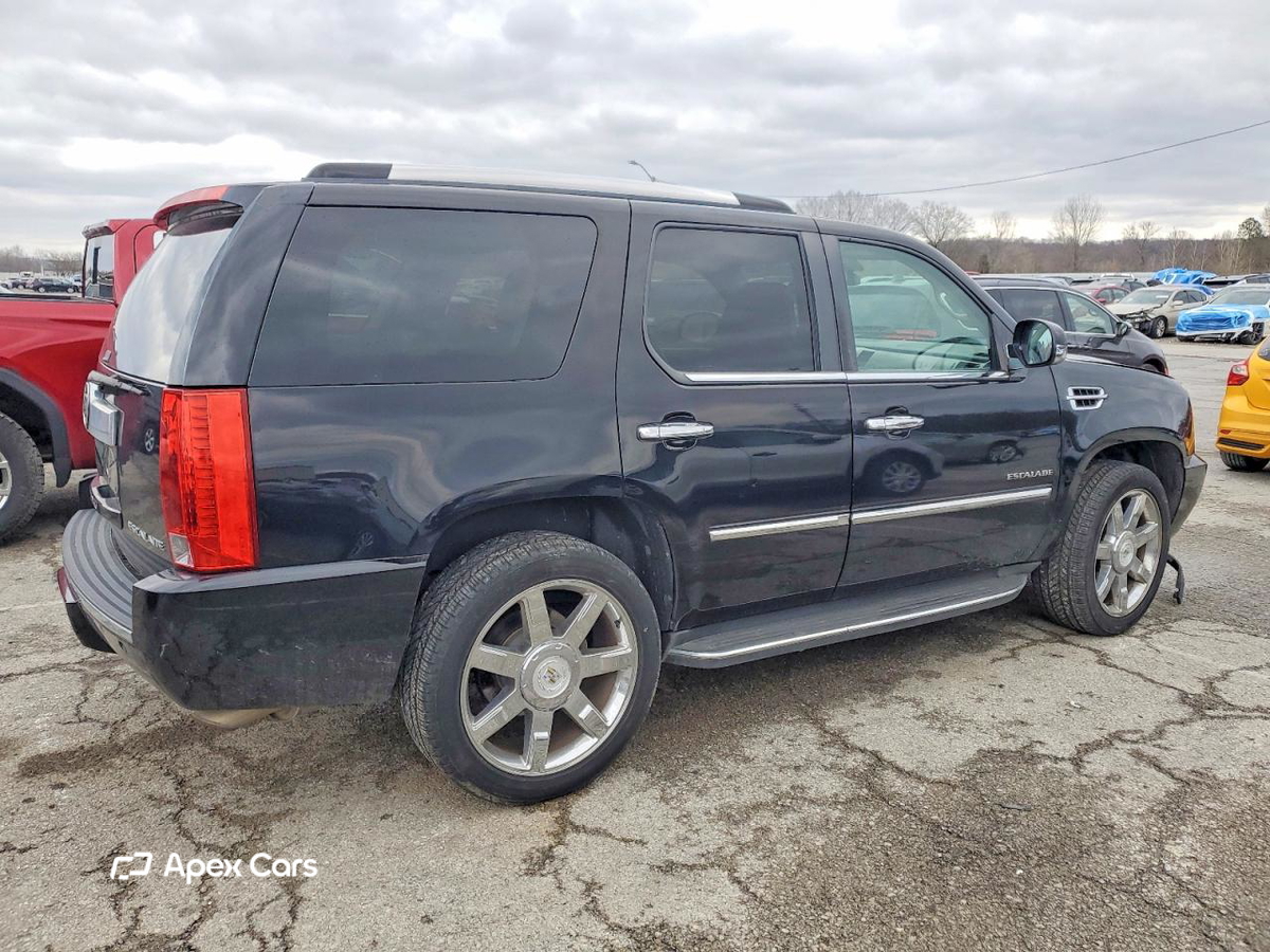 Cadillac Escalade 2011