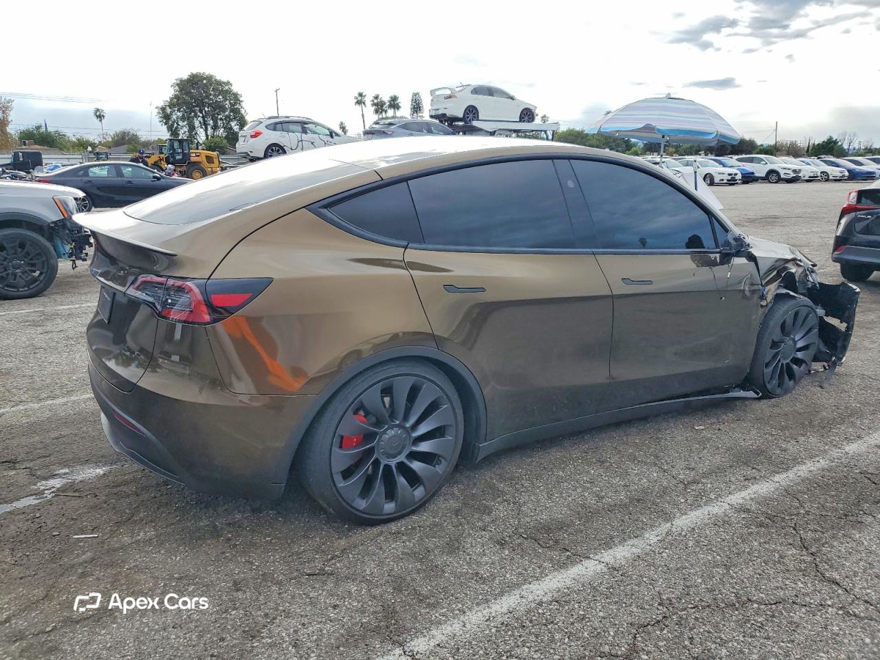 Tesla Model Y 2025